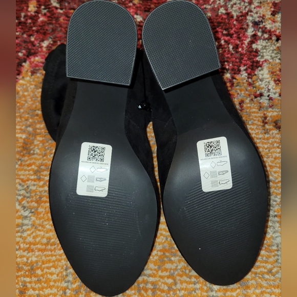 ASOS Black Suede booties - Picture 5 of 5